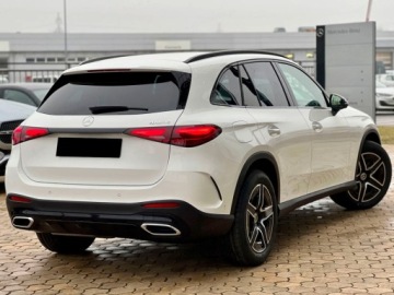 Mercedes GLC C254/X254 Coupe 2.0 200 204KM 2025 MERCEDES-BENZ GLC 200 4-Matic AMG Line 2.0 (204KM) 2025, zdjęcie 2