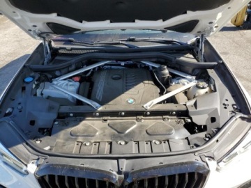 BMW X5 G05 2022 BMW X5 sDrive 40i 2022 3.0 Benzyna 335KM, zdjęcie 6