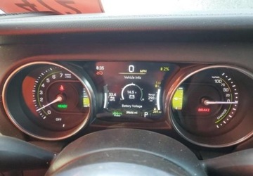 Jeep Wrangler IV Sahara Plug-In Seria 6 2.0 4xe 381KM 2023 Jeep Wrangler Auta z USA - Zapytaj o wiecej ofert 2.0 Hybryda Plug-in, zdjęcie 6