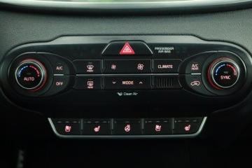 Kia Sorento III SUV 2.0 CRDi 185KM 2016 Kia Sorento 2.0 CRDi, Salon Polska, 182 KM, 4X4, zdjęcie 9