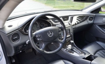 Mercedes CLS W219 Coupe 3.5 V6 (350) 272KM 2004 Mercedes-Benz CLS W219 3.0B V6 272KM Automat Lakier Mat Full Opcja Jedyny, zdjęcie 16