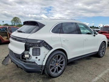 Porsche Cayenne III 2024 Porsche Cayenne 2024. 3.0 Benzyna 348KM, zdjęcie 3