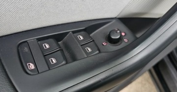 Audi Q3 I 2013 Audi Q3 2.0 TDI 150 , 156,299 km Nowe opony 4 szt 2.0 Diesel 150KM, zdjęcie 22