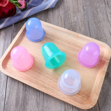 Силиконовые чашки для вакуумного массажа.