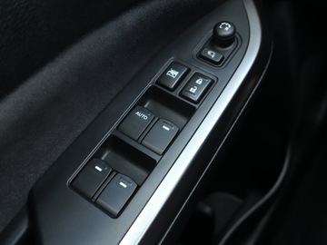 Suzuki Vitara III SUV Facelifting 1.4 BoosterJet 140KM 2019 Suzuki Vitara 1.4 BoosterJet, Salon Polska, zdjęcie 15