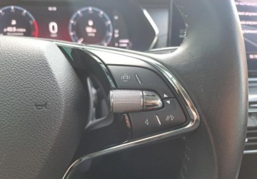 Skoda Octavia IV Liftback 1.5 TSI EVO 150KM 2023 Skoda Octavia Style 1,5 TSI E-Tec 150KM Virtual Grzane FotSerwis ASO Salon, zdjęcie 18