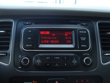 Kia Carens IV Minivan 1.6 GDI 135KM 2013 Kia Carens 1.6 GDI, Salon Polska, Klima, Tempomat, zdjęcie 11