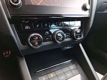 Skoda Octavia III RS Kombi Facelifting 2.0 TSI 245KM 2019 Skoda Octavia 2.0TSI RS Challange 245KM DSG VirtualGrzana SzybaFull LED PL, zdjęcie 13