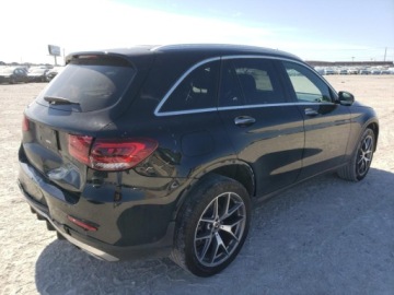 Mercedes GLC C253 2021 Mercedes-Benz GLC 300 2021 2.0l 2.0 Benzyna 255KM, zdjęcie 3