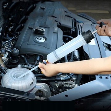 Шприц для всасывания масла для тормозной жидкости и топлива