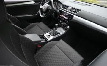 Skoda Superb III Kombi Facelifting 2.0 TDI 190KM 2020 Skoda Superb 2,0 TDI 190 KM DSG FULL LED Nawigacja Klimatronik 2.0 Diesel, zdjęcie 13