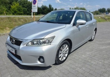 Lexus CT Hatchback 5d 200h 136KM 2013 Lexus CT 1.8 Hybryda 136KM