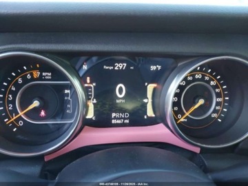 Jeep Wrangler III Unlimited Facelifting 3.6 V6 Pentastar 284KM 2018 Jeep Wrangler 3.6 V6 284 KM, 4x4, Sahara, drobna szkoda, z cieplego Texasu, zdjęcie 15