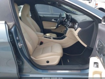 Mercedes CLA C117 2014 Mercedes-Benz CLA 250 2014 2.0 Benzyna 208KM, zdjęcie 5