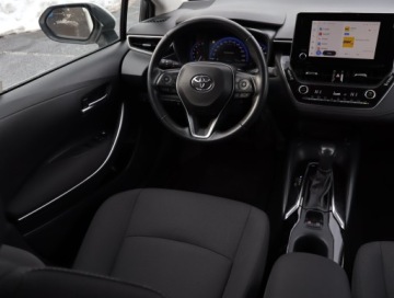 Toyota Corolla XII Sedan Facelifting 1.5 VVT-i 125KM 2023 Toyota Corolla 1.5 VVT-i, Salon Polska, zdjęcie 6