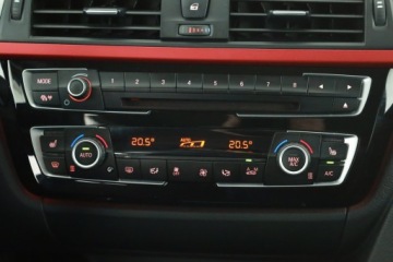 BMW Seria 3 F30-F31-F34 Limuzyna Facelifting 1.5 318i 136KM 2016 BMW 3 318 i, Salon Polska, Serwis ASO, Automat, zdjęcie 9