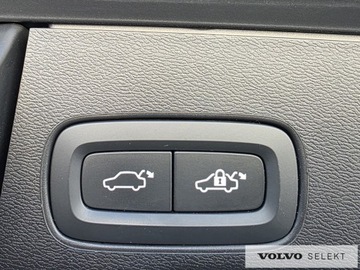 Volvo XC60 II 2023 Volvo XC 60 FV23 Plus Dark B4 B 197+14KM Aut BLIS, zdjęcie 17