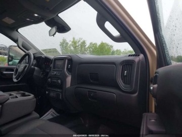 Chevrolet Silverado II 2022 Chevrolet Silverado 1500, 2022r., 4x4, 5.3L 5.3 Benzyna 355KM, zdjęcie 8