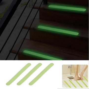 Świecący znacznik schodów świecący w ciemności