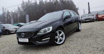 Volvo V60 I Kombi Facelifting 2.0 D4 DRIVE-E 190KM 2016 Volvo V60 2.0D 190 kM Klima Grzana Kanapa Skora Navi Bluetooth Xenon GWARA, zdjęcie 9