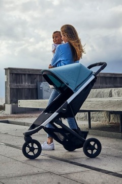 Коляска Thule Spring Black Midnight Black