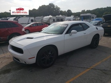 Dodge Challenger III 2022 Dodge Challenger sxt, 2022r., 3.6L 3.6 Benzyna 303KM