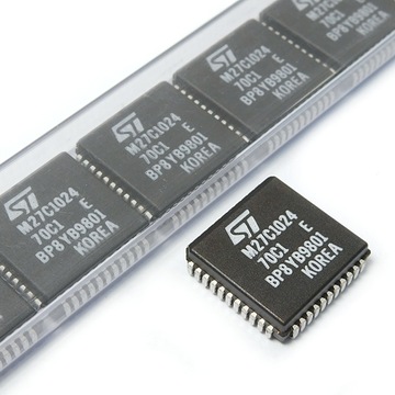 [2 шт.] M27C1024-70C1 1 Мбит OTP EPROM