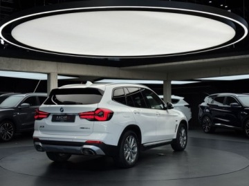 BMW X3 G01 SUV Plug-in Facelifting 2.0 30e 292KM 2022 BMW X3 xDrive30e Plug In Kamera CarPlayAndroid Auto Podgrzewane fotele, zdjęcie 35