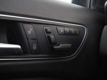 Mercedes GLA I Off-roader 2.0 250 211KM 2016 Mercedes GLA 250 4x4 automat full LED półskóra, zdjęcie 36