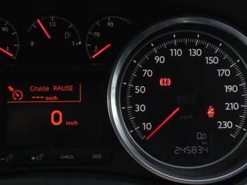 Peugeot 508 I Sedan 2.0 HDi FAP 140KM 2011 Peugeot 508 2.0 HDi, Navi, Xenon, Klima, zdjęcie 10