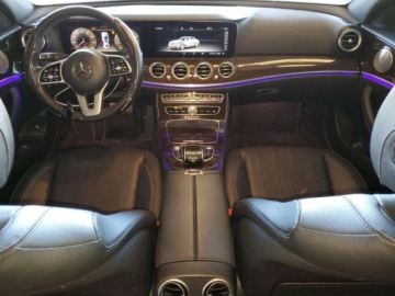 Mercedes Klasa E W213 2020 Mercedes-Benz Klasa E 350 2020 2.0l 2.0 Benzyna 255KM, zdjęcie 8