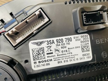 СТОЛБОЧНАЯ ПАНЕЛЬ BENTLEY GT GTC 3SA920790 3SA919597C