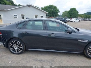 Jaguar XF II 2024 Jaguar XF r-dynamic se p250, 2024r., 4x4, 2.0L 2.0 Benzyna 296KM, zdjęcie 6