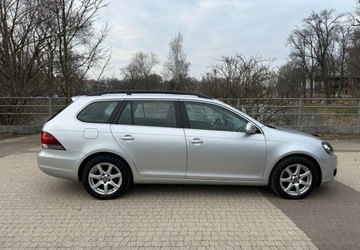 Volkswagen Golf VI Variant 1.6 TDI-CR DPF BlueMotion 105KM 2011 Volkswagen Golf Volkswagen Golf 1.6 TDI DPF DSG Highline 1.6 Diesel 105KM, zdjęcie 4