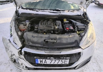 Peugeot 208 I 2016 Peugeot 208 2016r, 1.2 Benzyna. Lekko uszkodzony prawy przod. Jezdzi. 1.2, zdjęcie 4