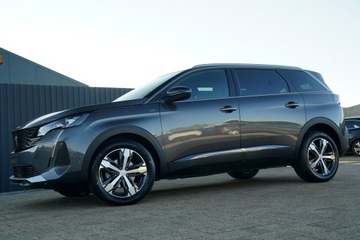 Peugeot 5008 II Crossover Facelifting 1.6 PureTech 180KM 2023 Peugeot 5008 GT kamera Skora adc NawI, zdjęcie 4