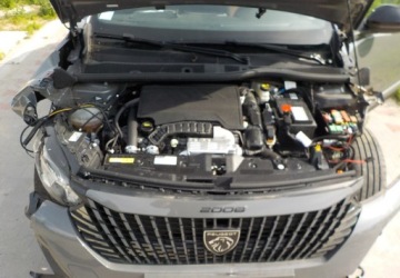 Peugeot 2008 II SUV Facelifting 1.2 PureTech 130KM 2024 Peugeot 2008 Okazja 1.2 Benzyna 130KM, zdjęcie 7