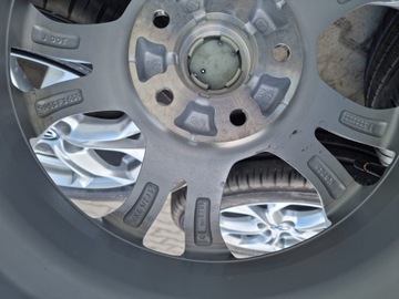 KOLA MAZDA 215/60R16 8MM + DISK 9965F36560