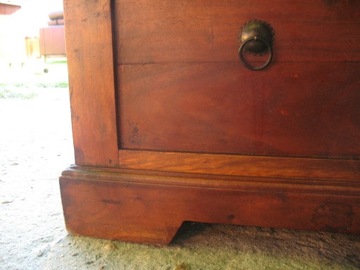 СКАМЬЯ-БАГАЖНИК ДЕРЕВЯННЫЙ КОЛОНИАЛЬНЫЙ СТИЛЬ ТРАНЗИТ 26.13.09.25