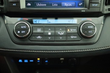 Toyota RAV4 IV MPV Facelifting 2.5 Hybrid 197KM 2016 Toyota RAV 4 2.5 Hybrid, Salon Polska, Serwis ASO, zdjęcie 9