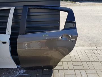 DRZWI LEWE LEWY L TYŁ TYLNE TOYOTA YARIS III 3 FL LIFT LIFTING 16 17 18 19