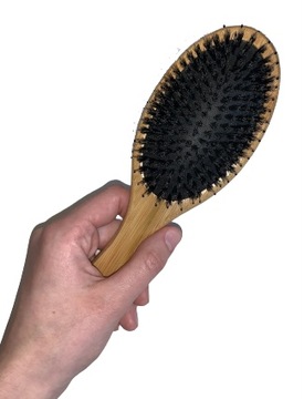 ДЕРЕВЯННАЯ ЩЕТКА ДЛЯ ВОЛОС С МАССАЖНОЙ щетиной