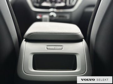 Volvo XC60 II Crossover Plug-In Facelifting 2.0 T6 350KM 2023 Volvo XC 60 T6 Plug-In Hybrid | AWD | Core | FV23%, zdjęcie 20
