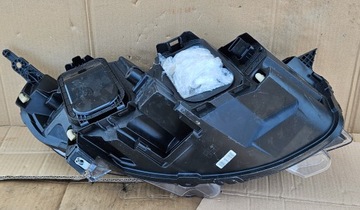 PEUGEOT EXPERT III 16-20 фонарь левый 9808572680