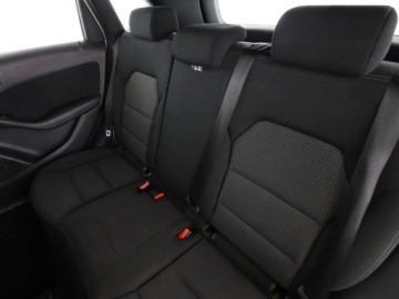 Mercedes Klasa B W246 Sports Tourer Facelifting 1.5 180 d BlueEFFICIENCY Edition 109KM 2017 Mercedes B 180 navi kamera i czujniki parkowania, zdjęcie 16