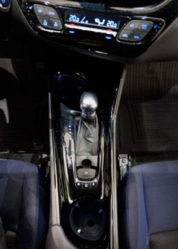 Toyota C-HR I Crossover 1.8 Hybrid 122KM 2017 Toyota C-HR 1.8 Hybrid Dynamic 1.8 Hybryda 122KM, zdjęcie 31