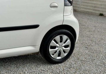 Citroen C1 I Hatchback 3d Facelifting 1.0 i 68KM 2011 Citroen C1 Citroen C1 1.0 Exclusive Benzyna 68KM, zdjęcie 18