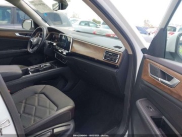 Volkswagen 2024 Volkswagen Atlas 2.0T Se Wtechnology 2024 2.0 Benzyna 269KM, zdjęcie 9