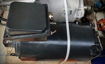 Serwomotor FQD13.4-4WI-49kW-B5-LA-DV-So 305Nm 49kW