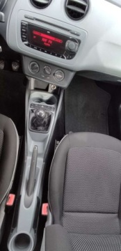 Seat Ibiza IV Hatchback 5d Facelifting 1.4 85KM 2013 Seat Ibiza po lifcie , zadbana,1.4 mpi ,bezwypadek 1.4 Benzyna 85KM, zdjęcie 14
